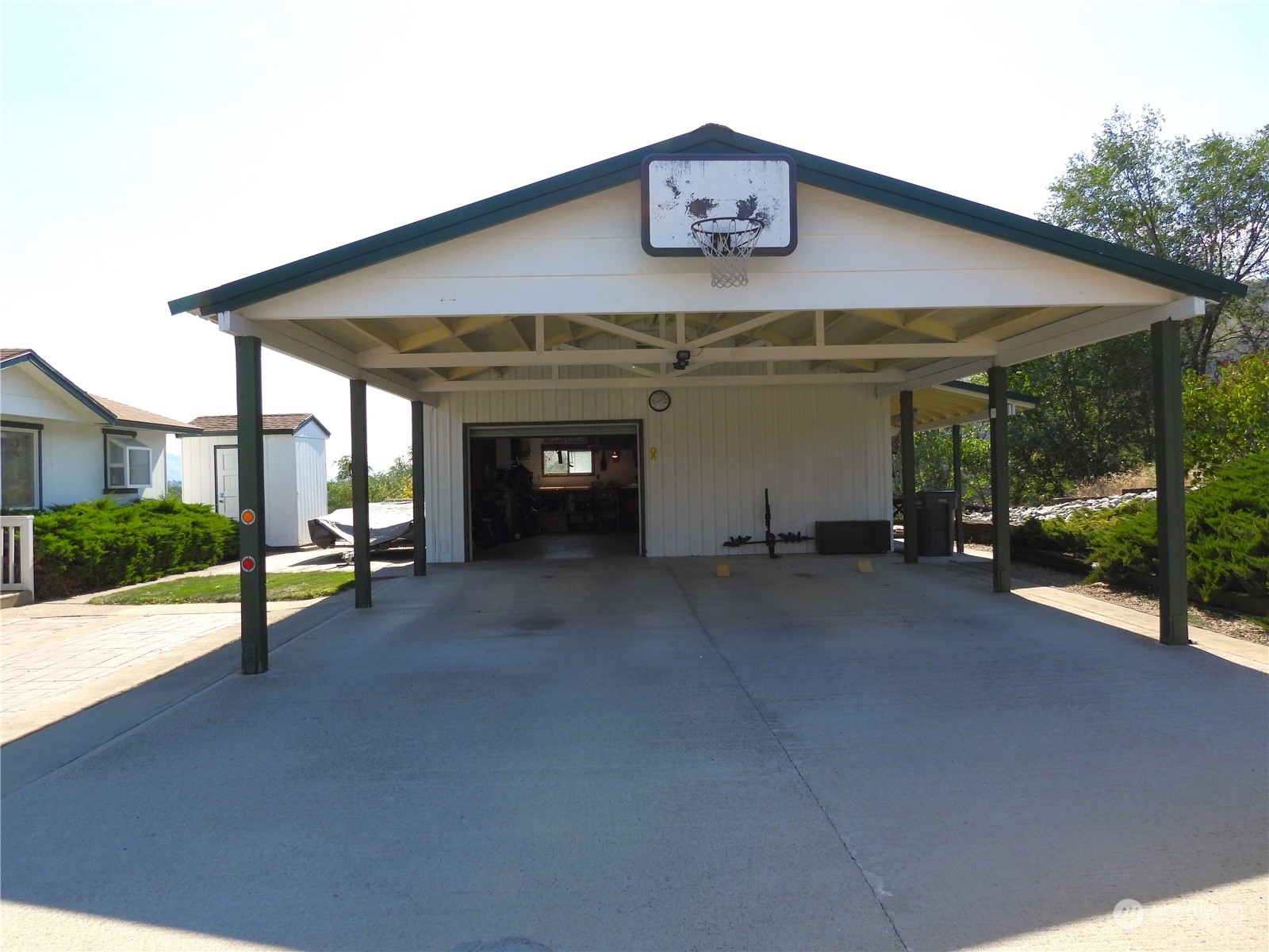 1401 Home Drive