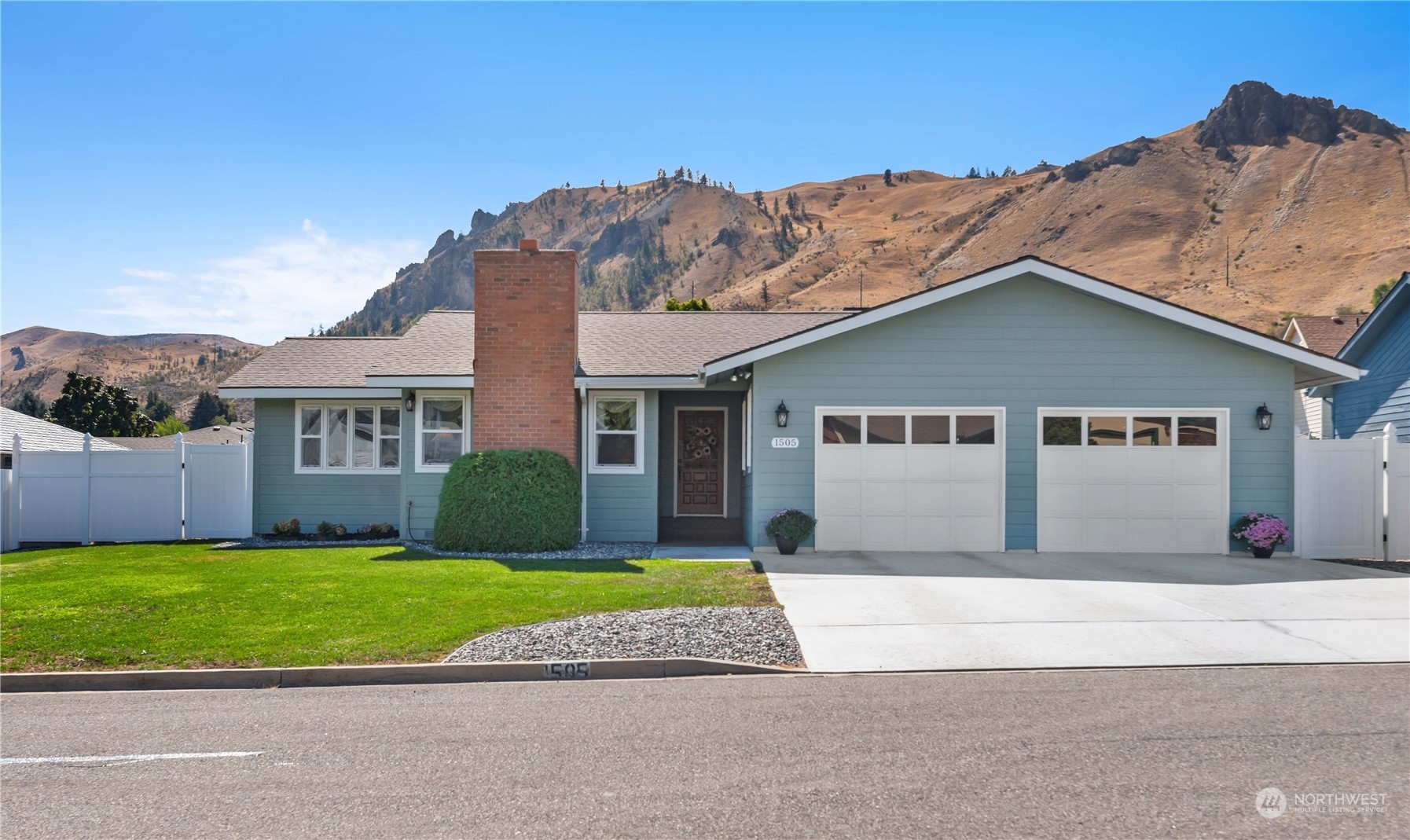 1505 Medina Place