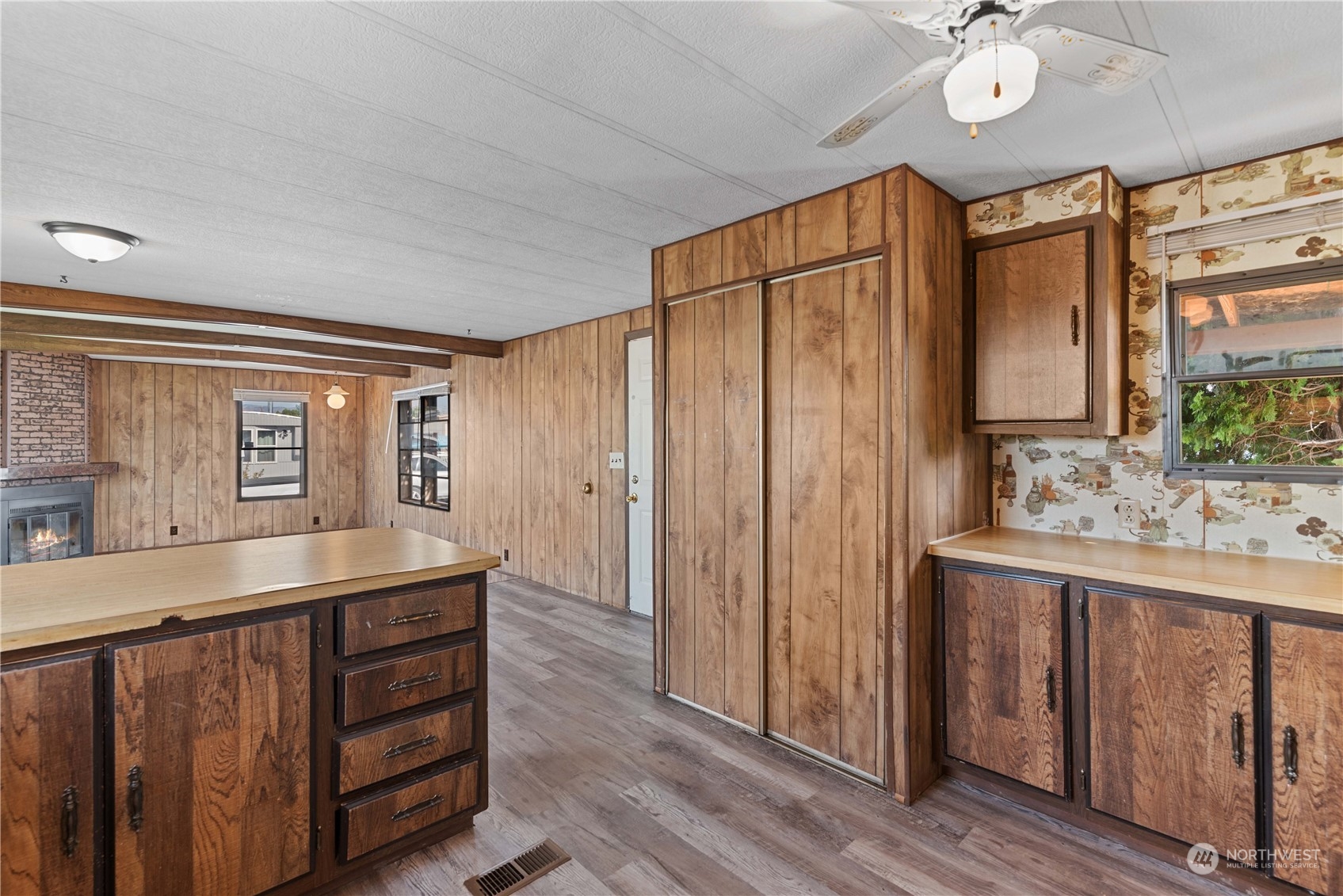 455 9th Street NE Unit: 34