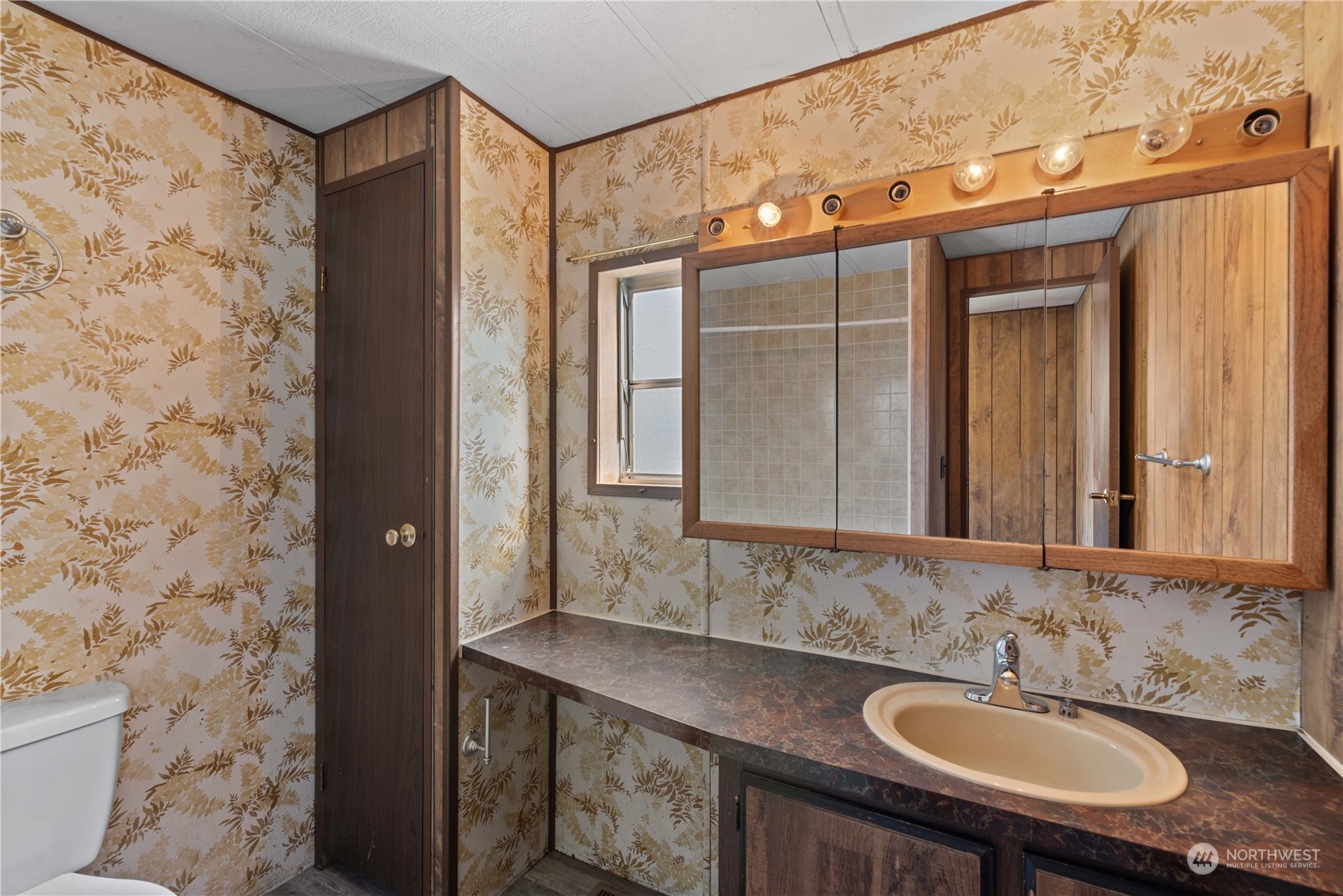 455 9th Street NE Unit: 34