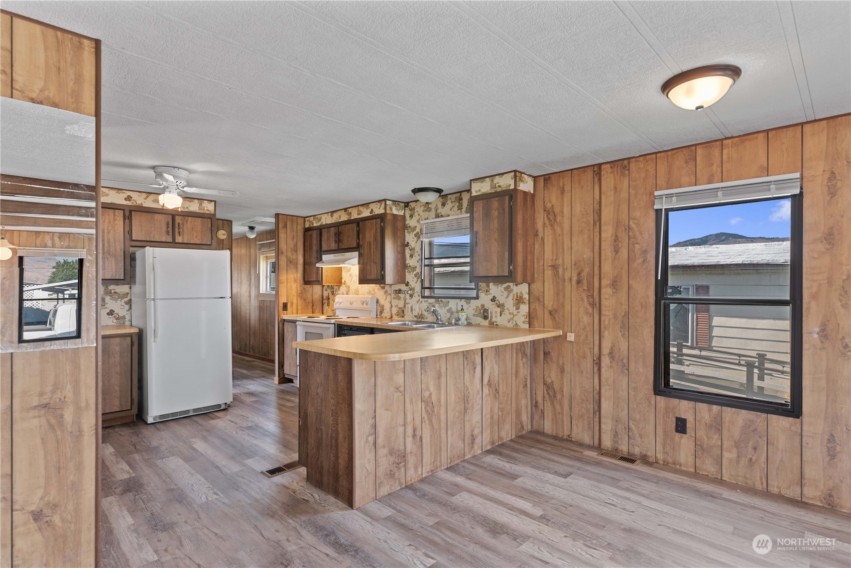 455 9th Street NE Unit: 34