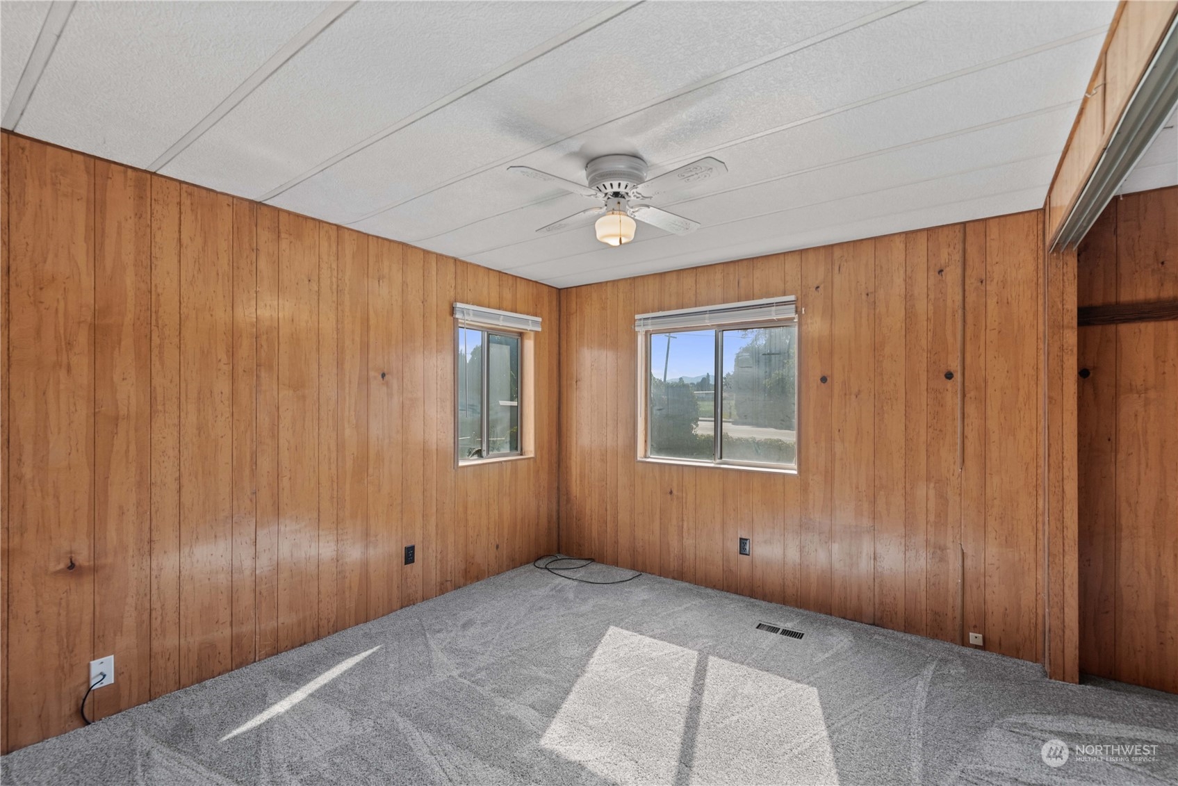 455 9th Street NE Unit: 34