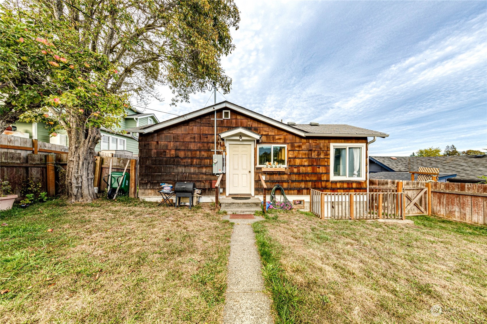 832 W Ninth Street