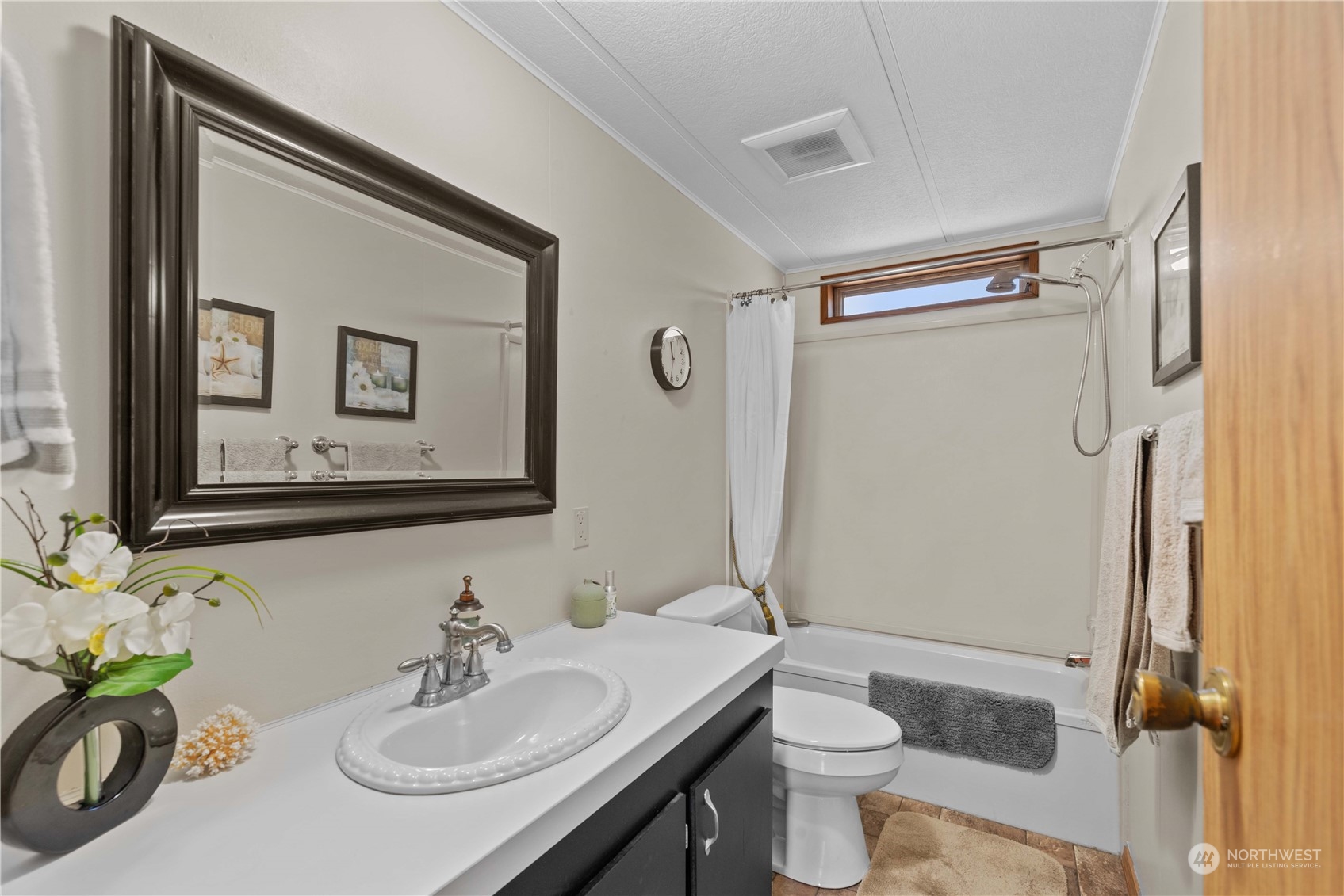 1606 Clark Drive Unit: 3