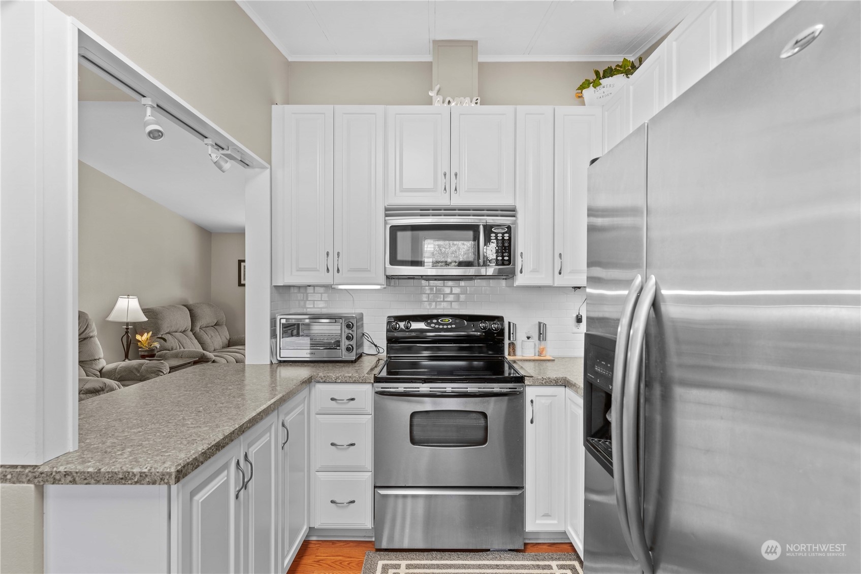 1606 Clark Drive Unit: 3