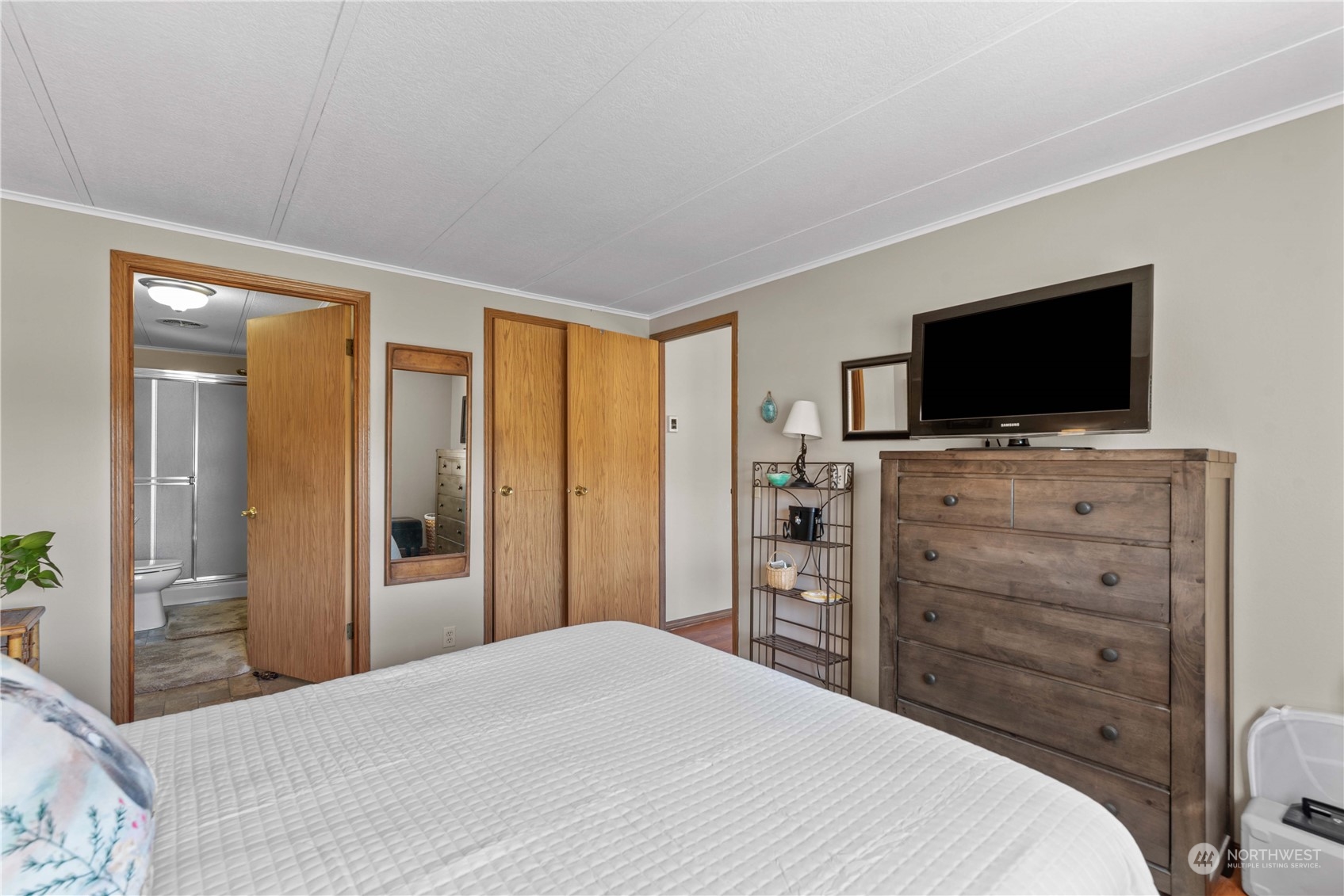 1606 Clark Drive Unit: 3