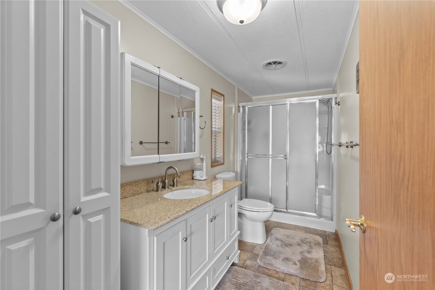 1606 Clark Drive Unit: 3