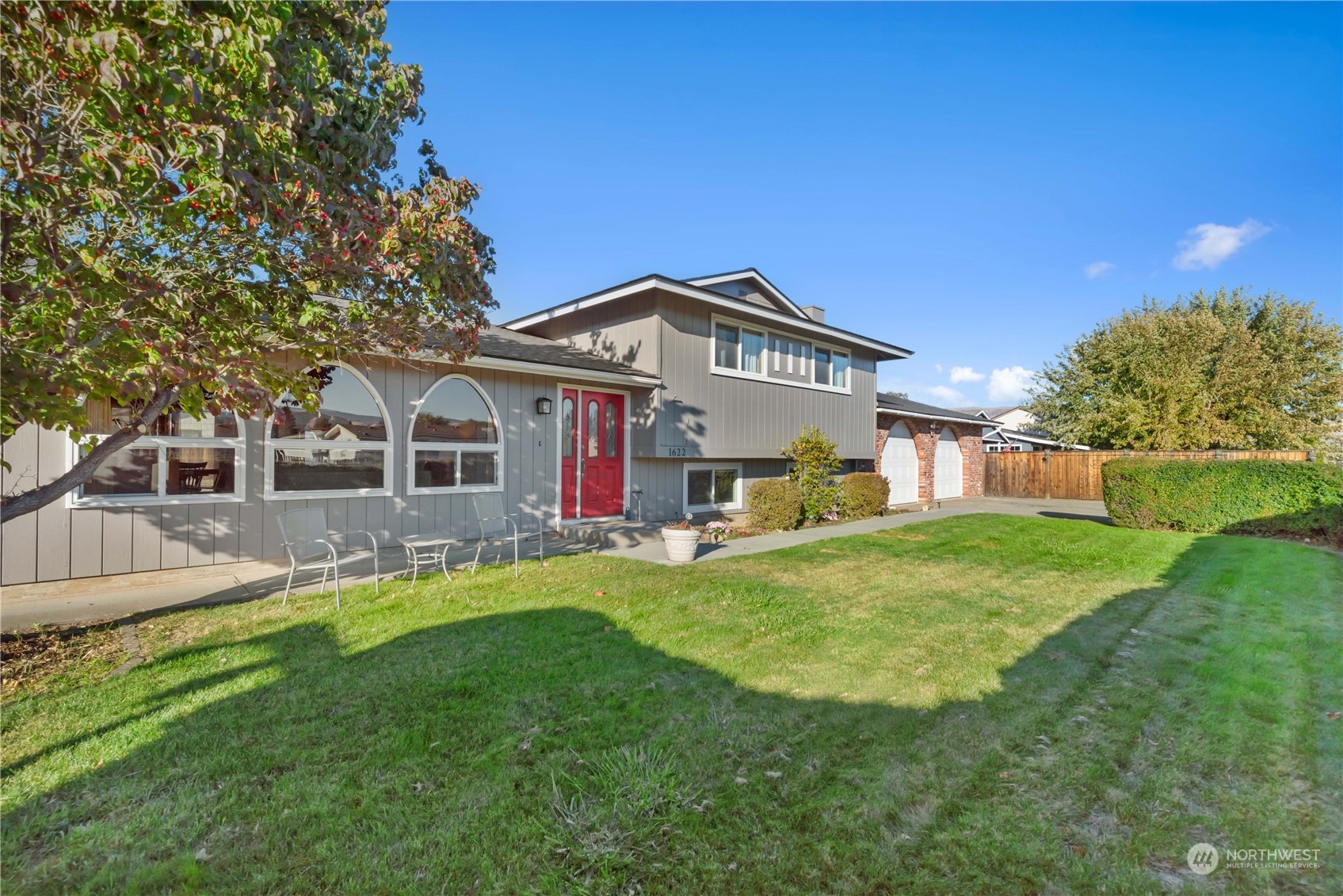 1622 Maple Street