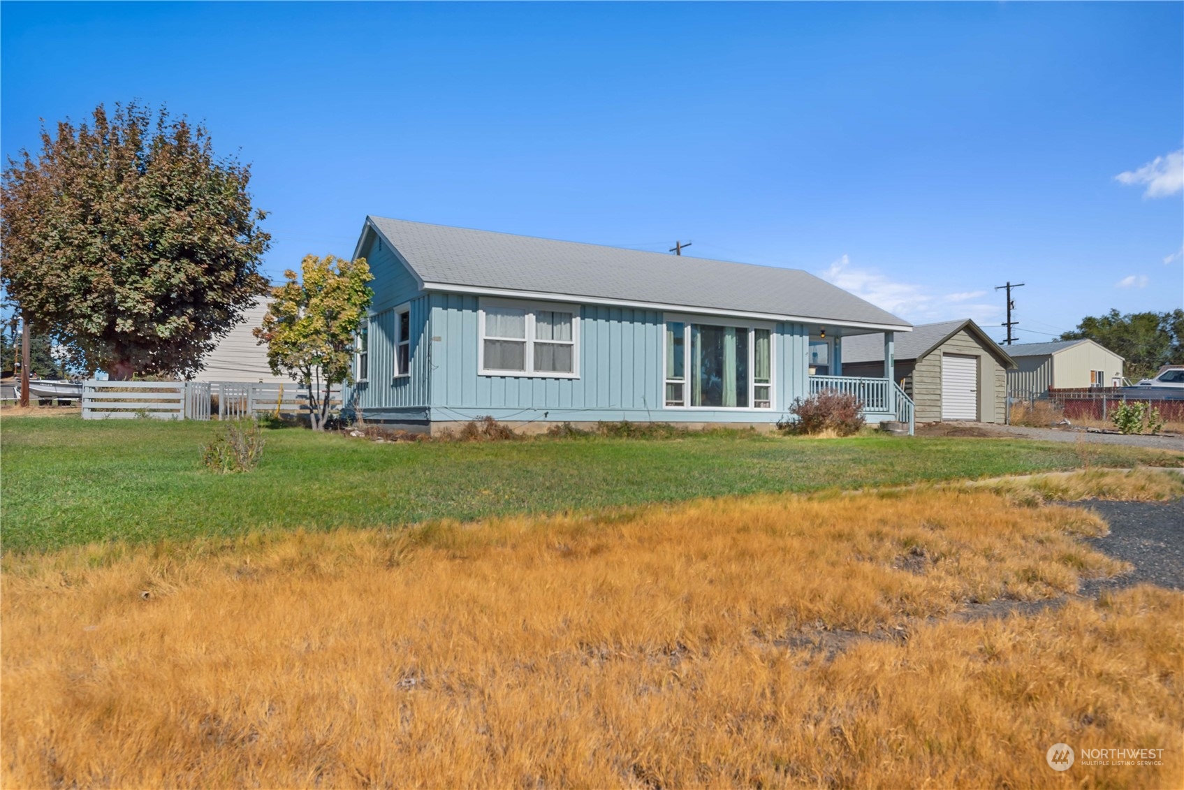 223 & 219 W Walnut Street