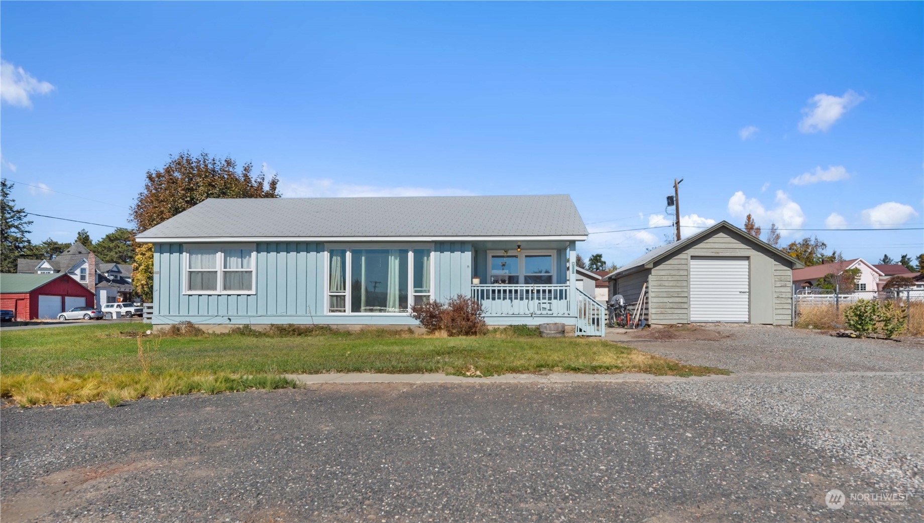 223 & 219 W Walnut Street