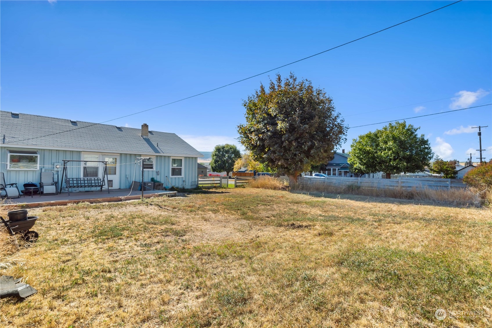 223 & 219 W Walnut Street