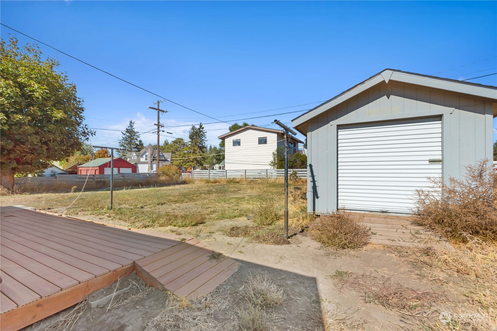 223 & 219 W Walnut Street