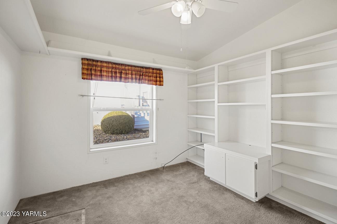 18 W Washington Ave Unit: 128