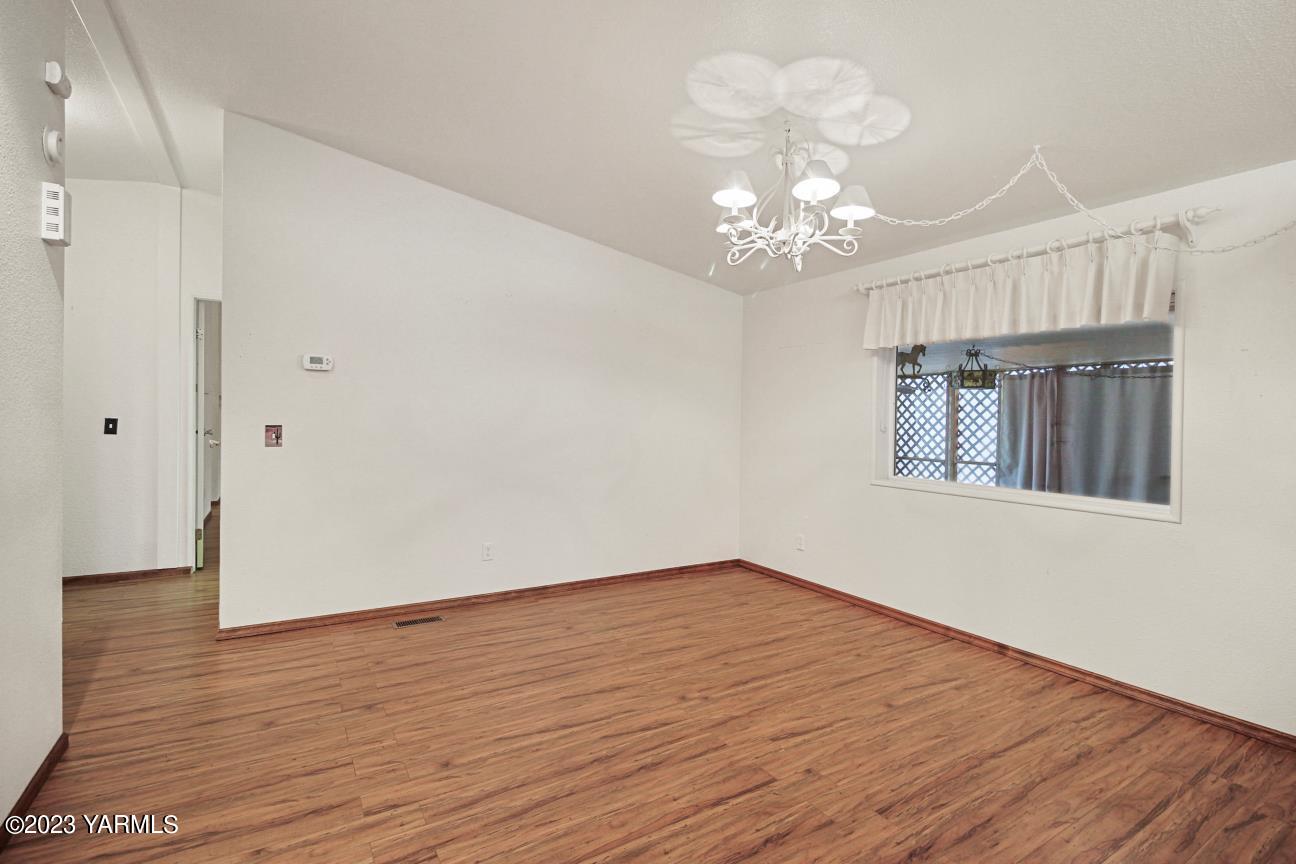 18 W Washington Ave Unit: 128