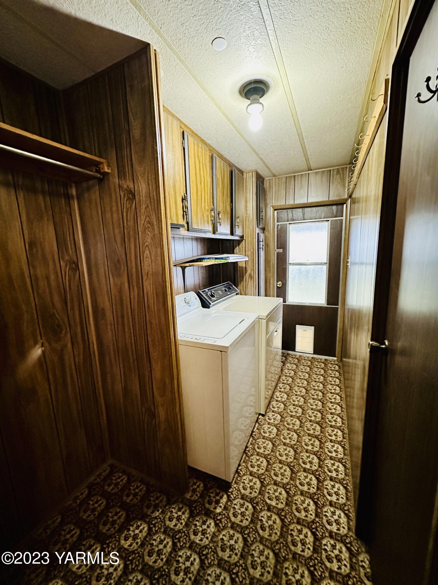 18 W Washington Ave Unit: 120