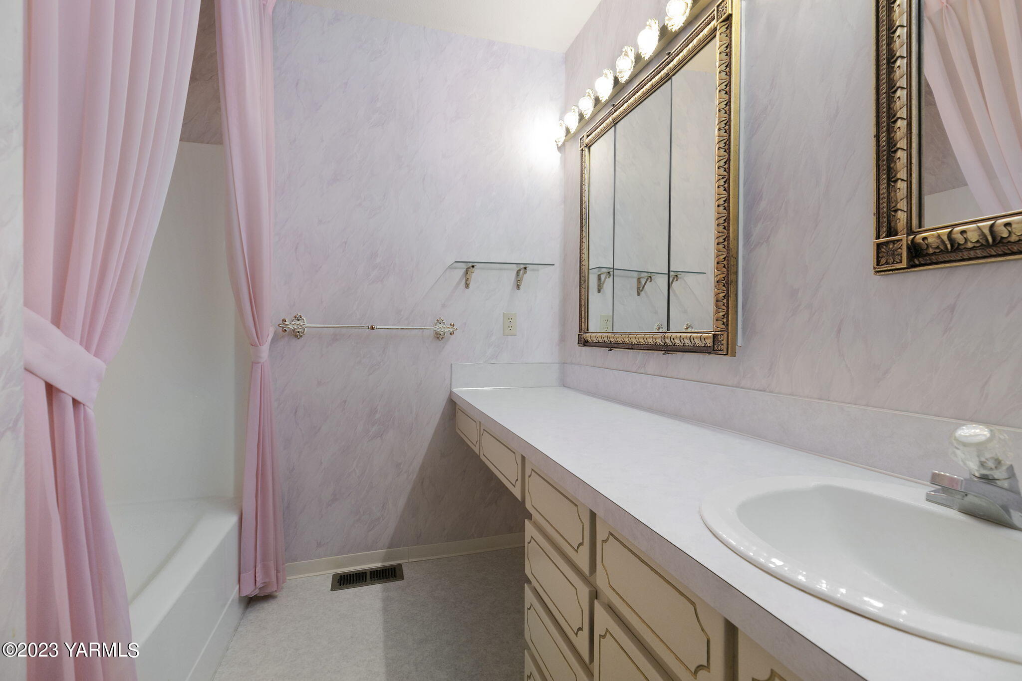5910 W Lincoln Ave Unit: 34