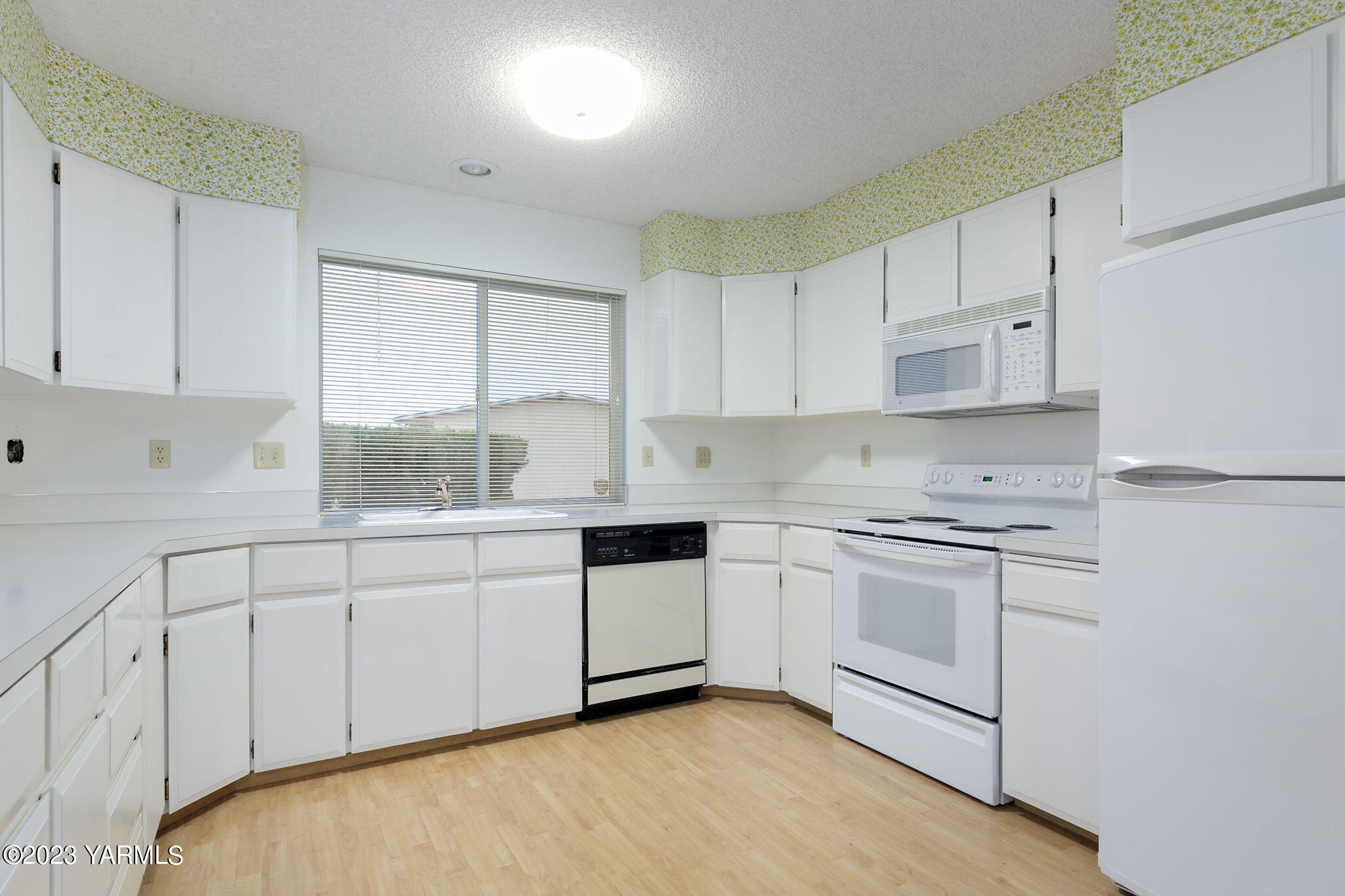 5910 W Lincoln Ave Unit: 34