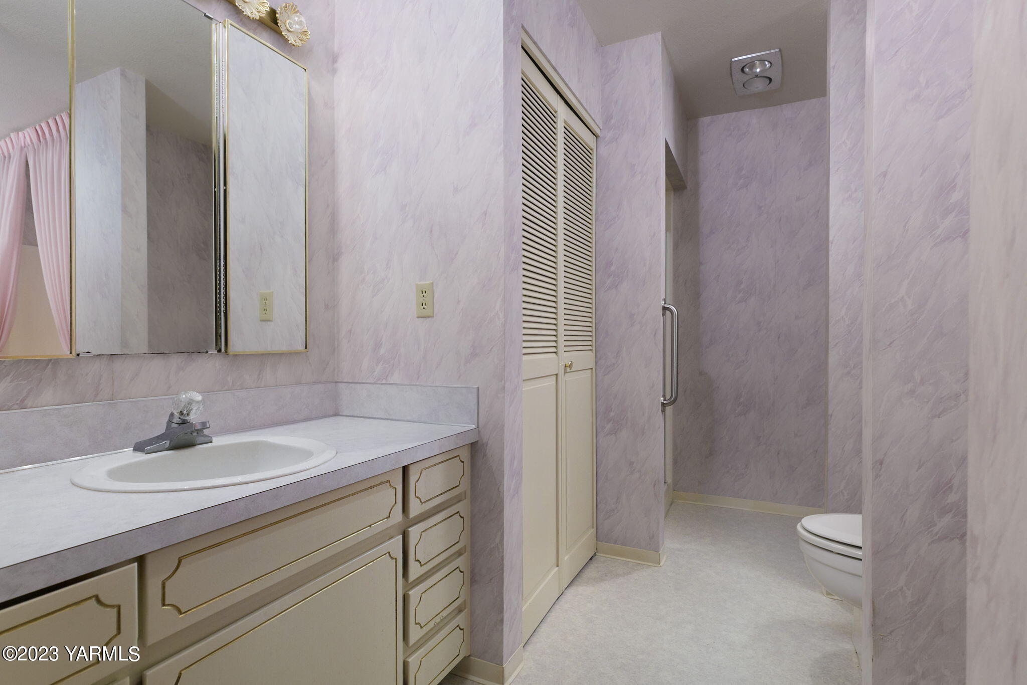 5910 W Lincoln Ave Unit: 34