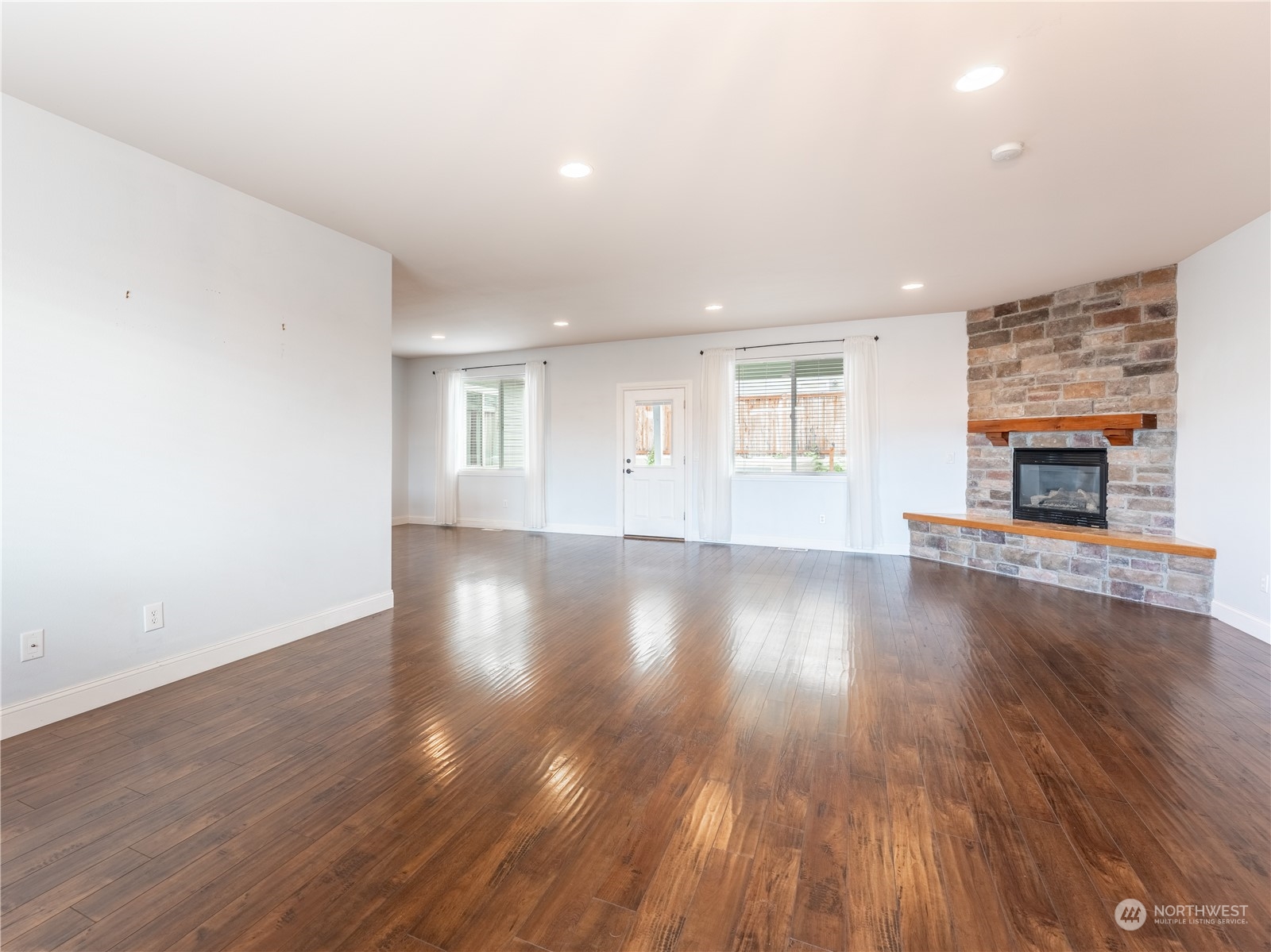 1985 Peach Haven Court