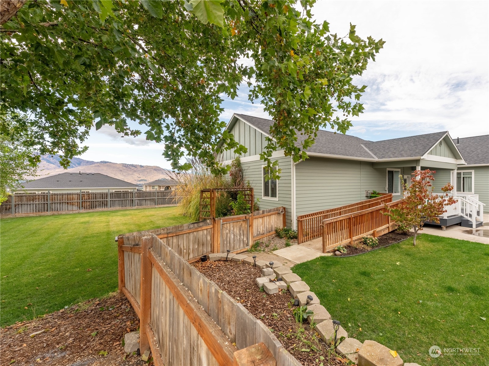 1985 Peach Haven Court