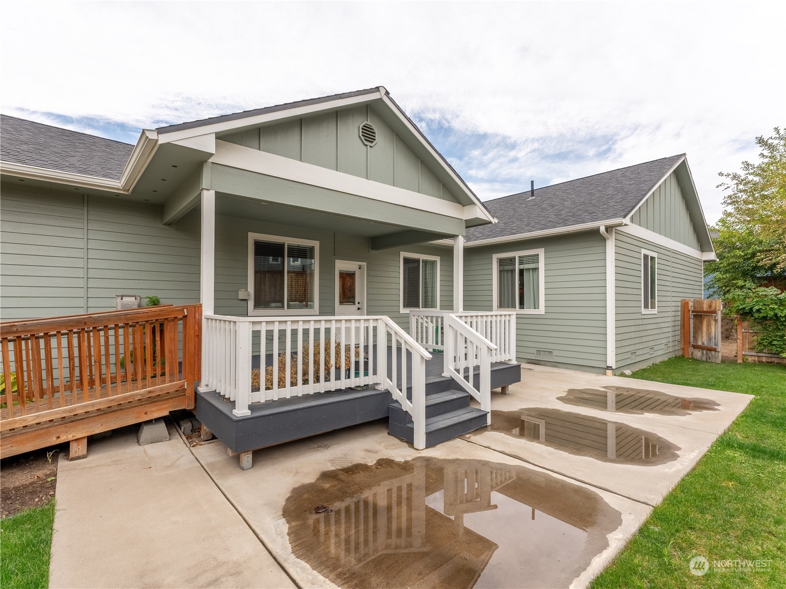 1985 Peach Haven Court