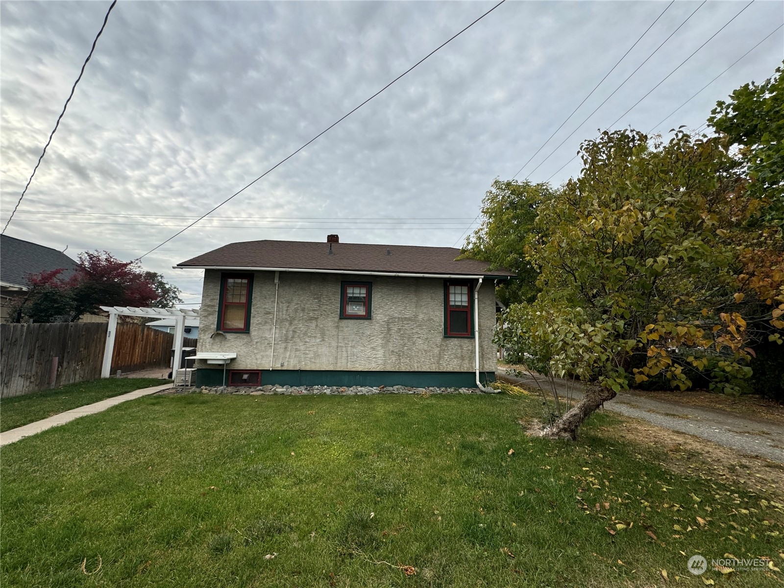 1011 14th Avenue