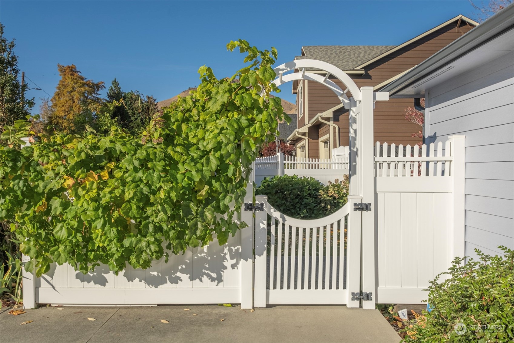 1404 John Street