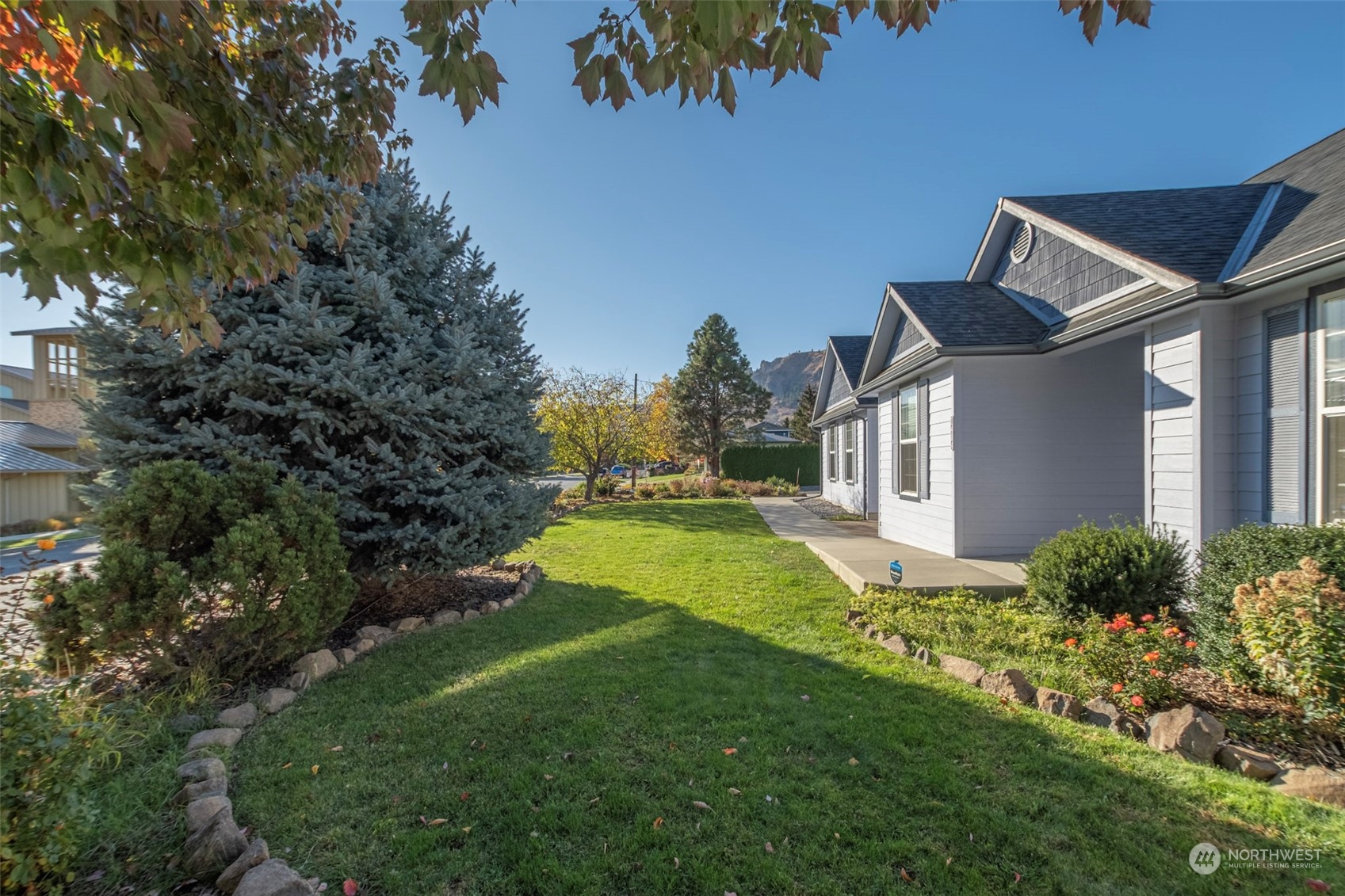 1404 John Street