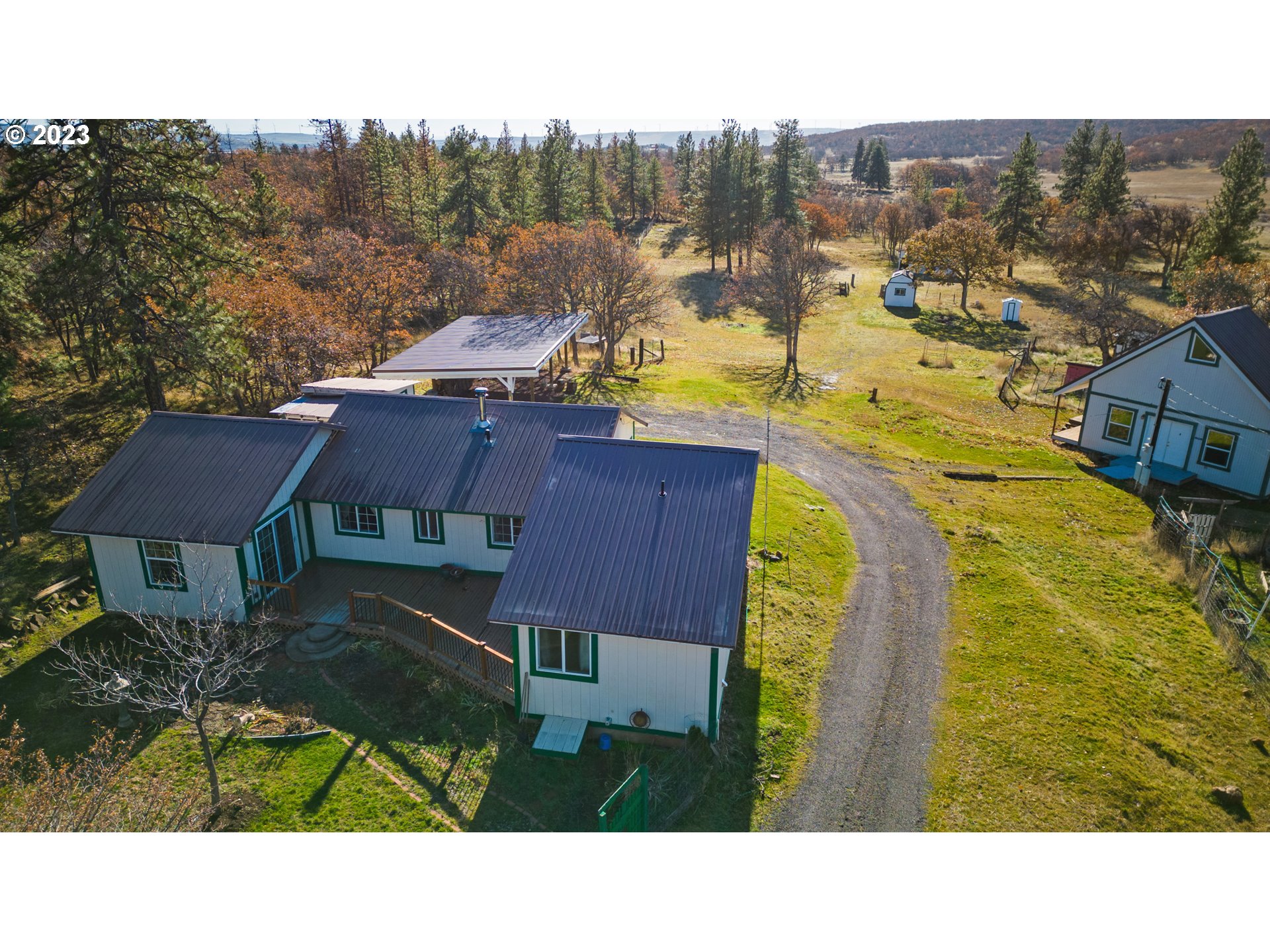 566 Woodland RD