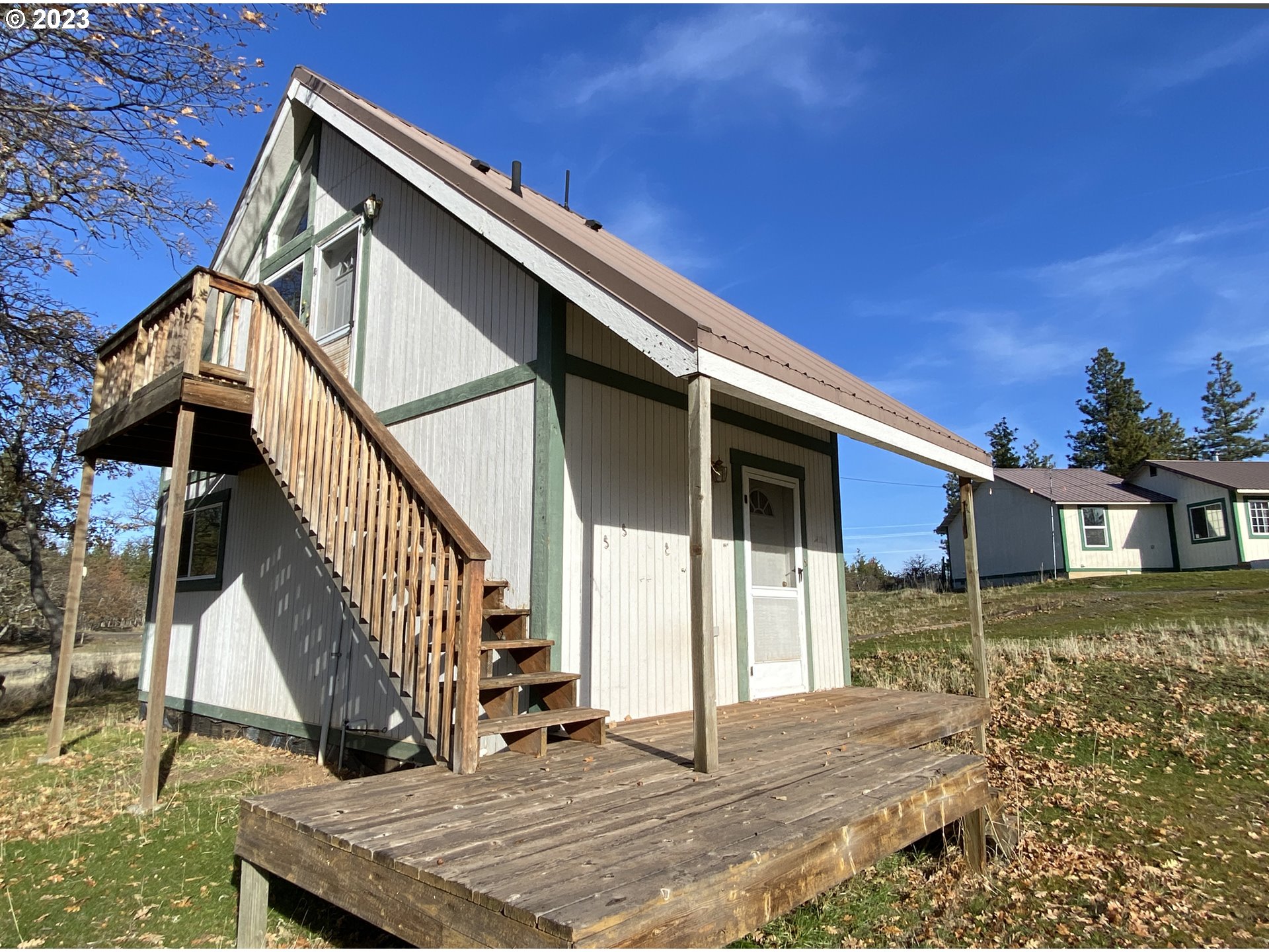 566 Woodland RD