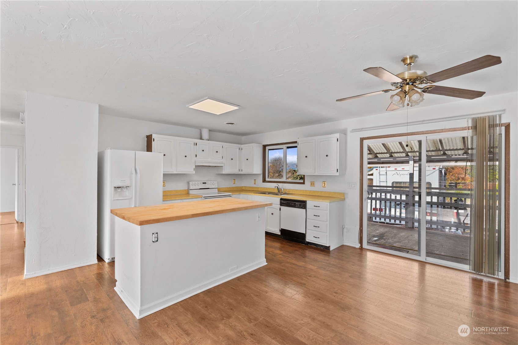 2518 Sunset Highway
