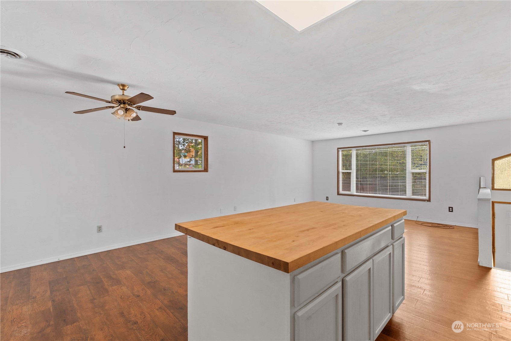 2518 Sunset Highway
