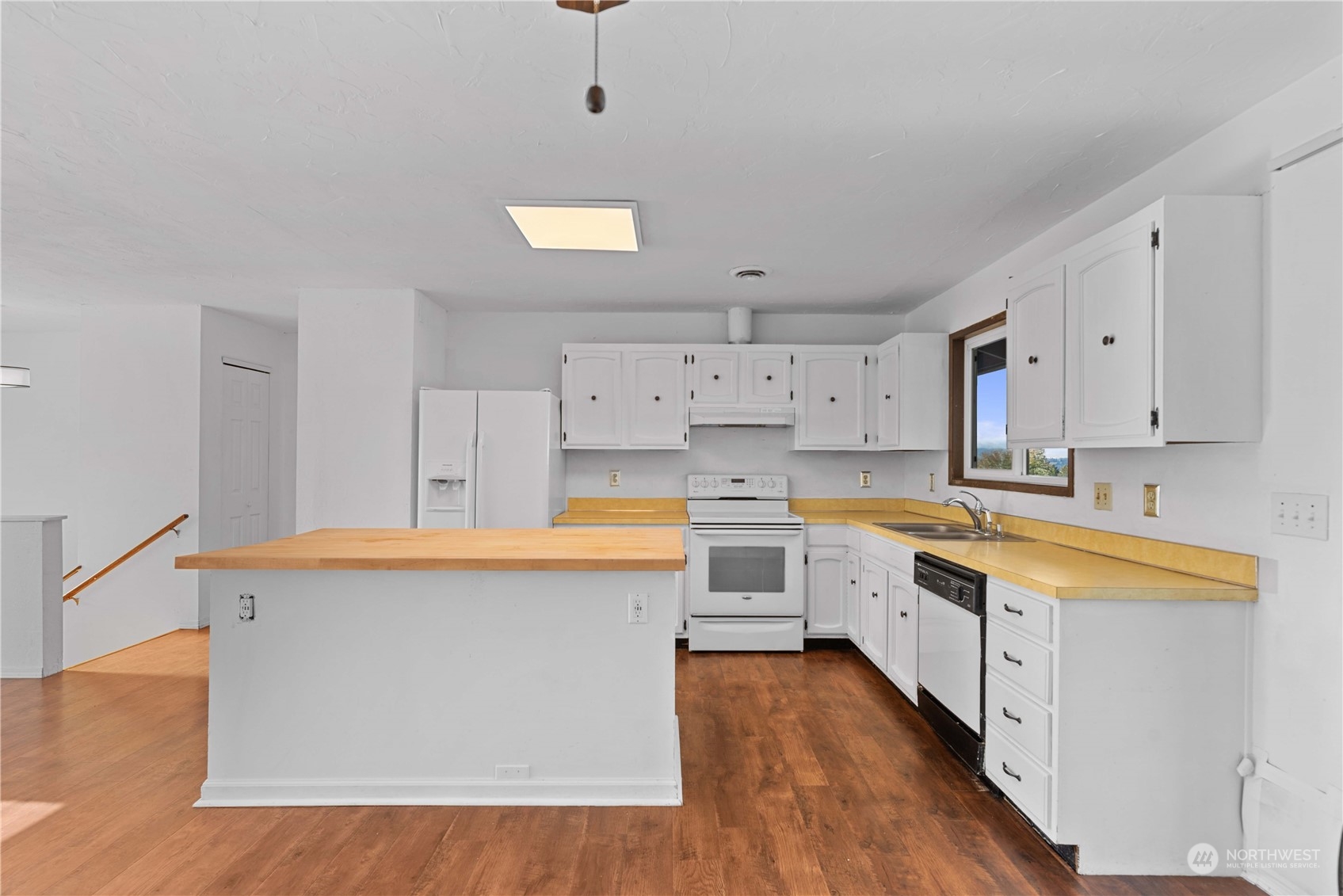 2518 Sunset Highway