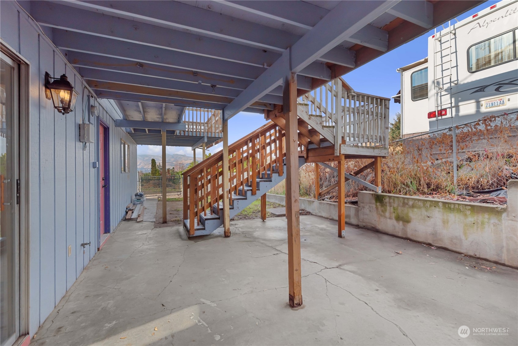 2518 Sunset Highway