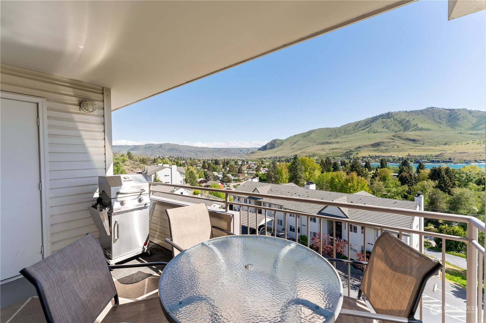 808 W Manson Road Unit: D304