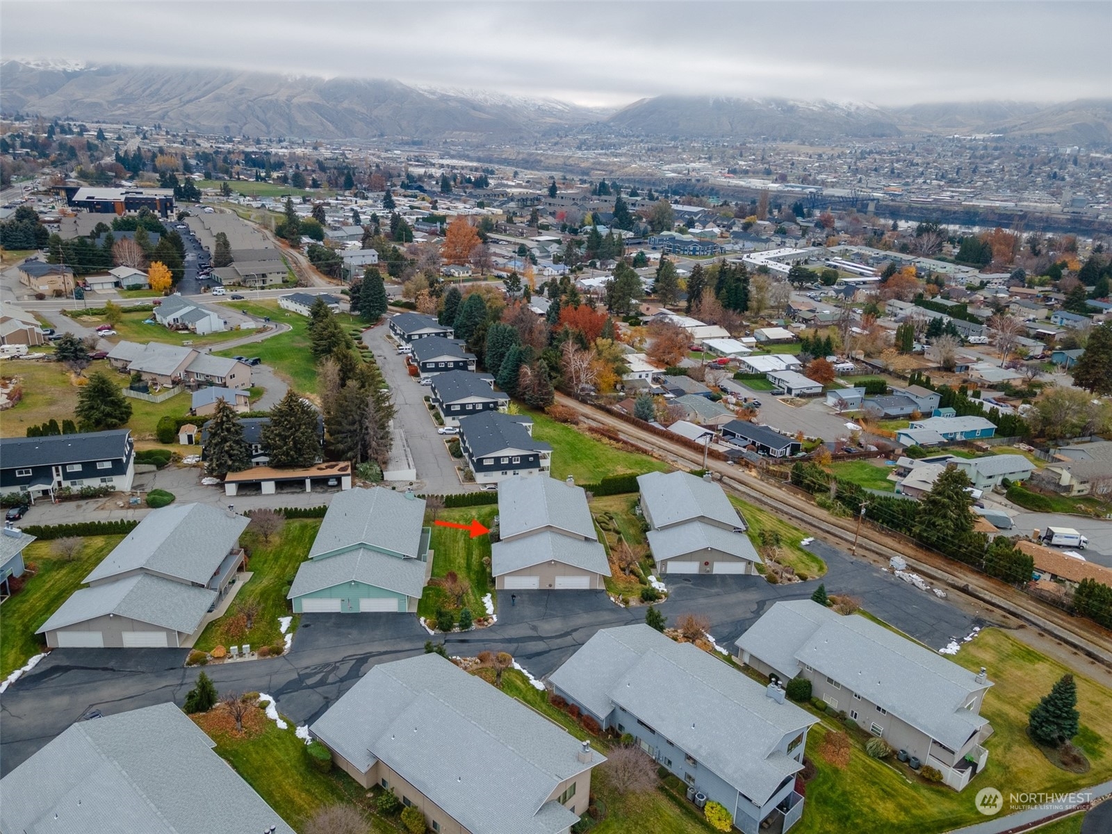 1352 Eastmont Avenue Unit: 16