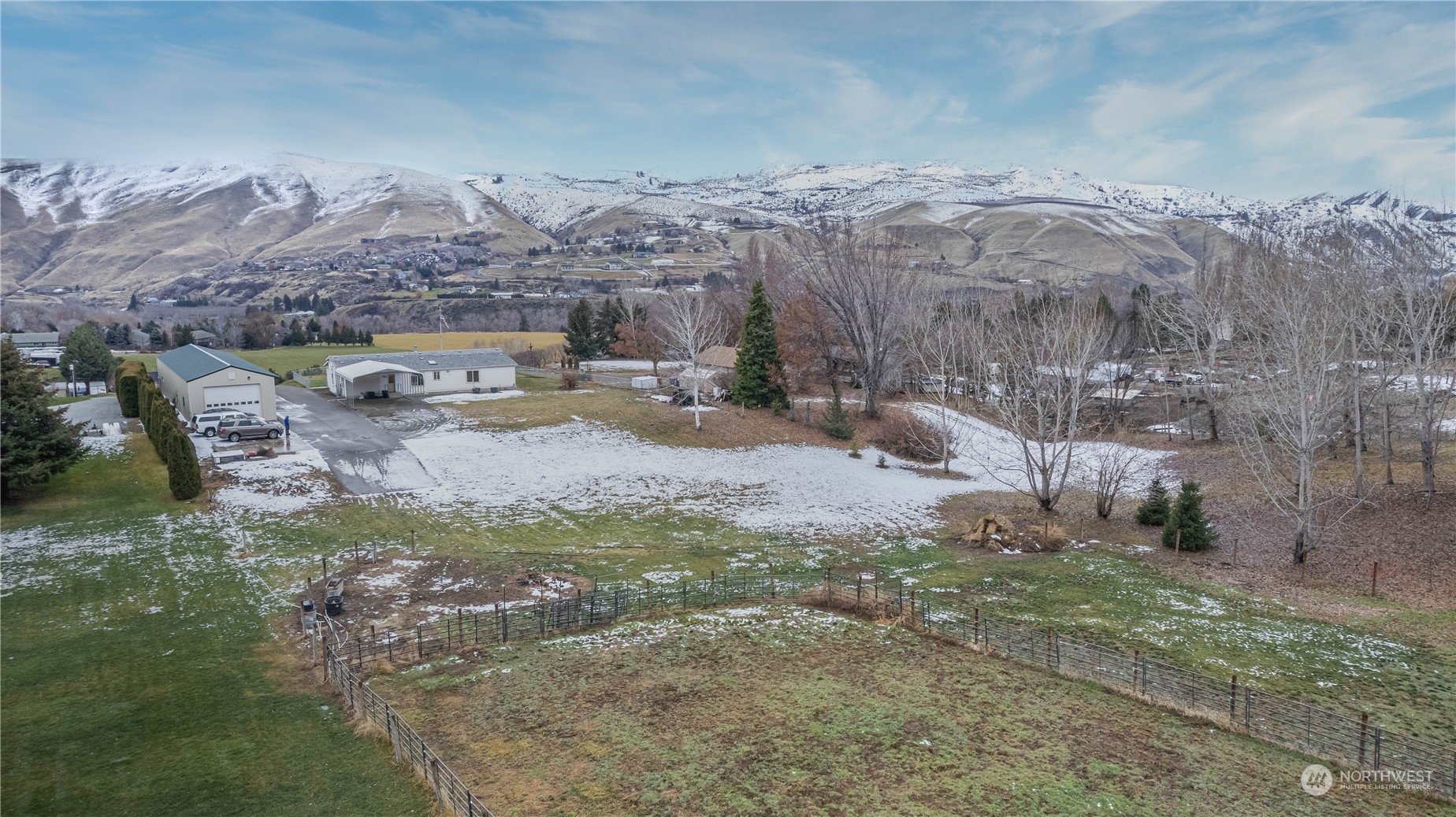 1752 Lower Monitor Road