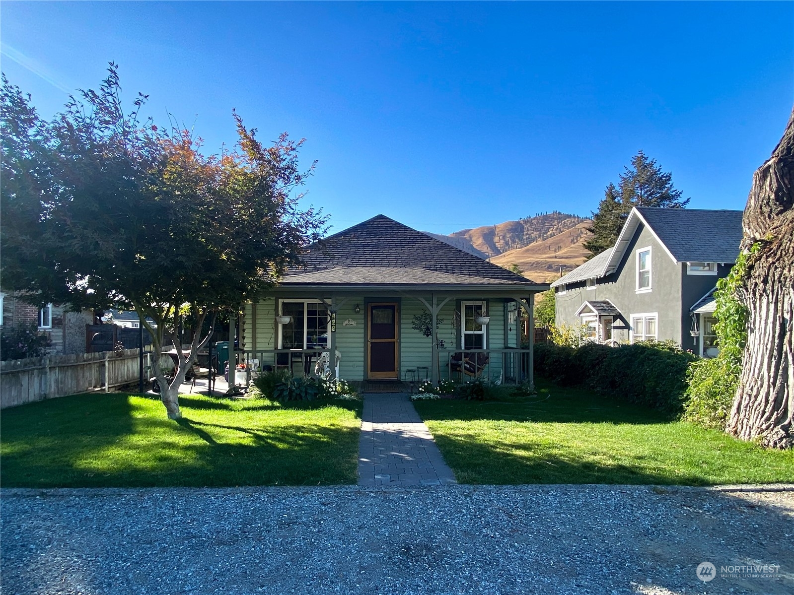 420 E Okanogan