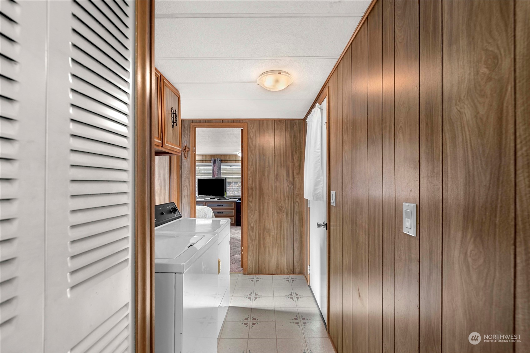 455 9th Street NE Unit: 20