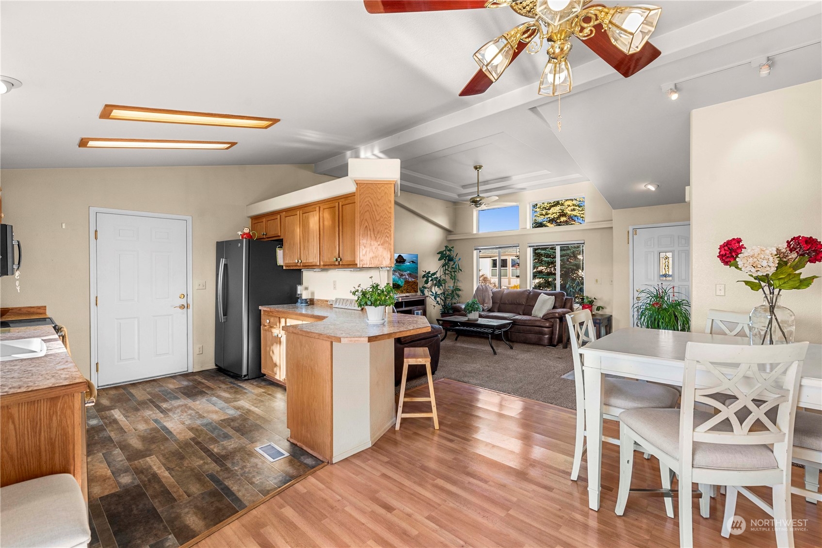 556 Canyon Drive