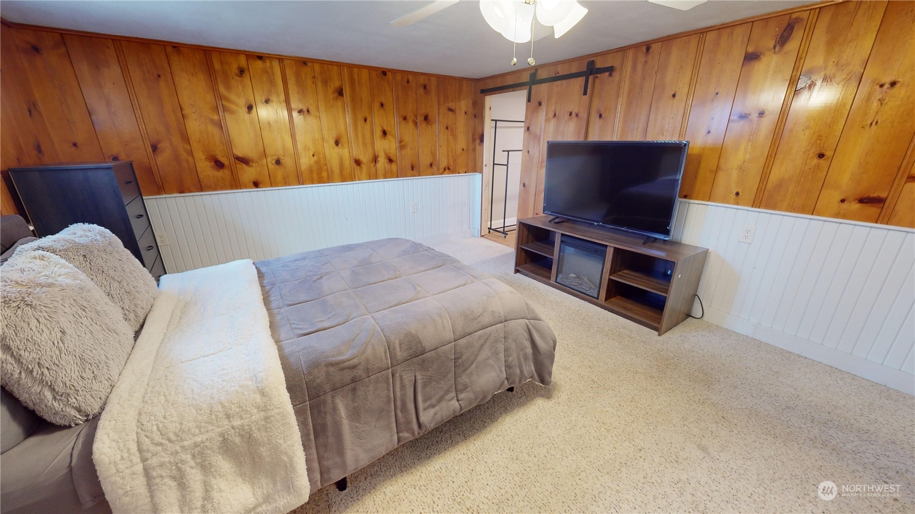 1115 22 Ave