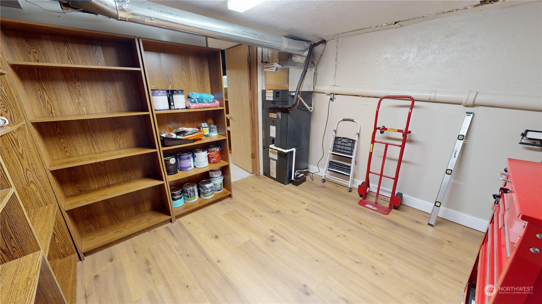 1115 22 Ave