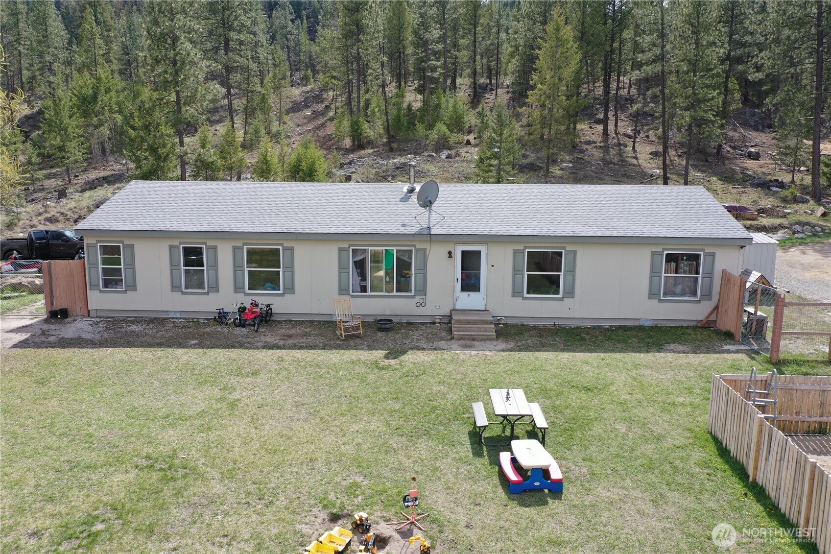722 Aeneas Valley Road