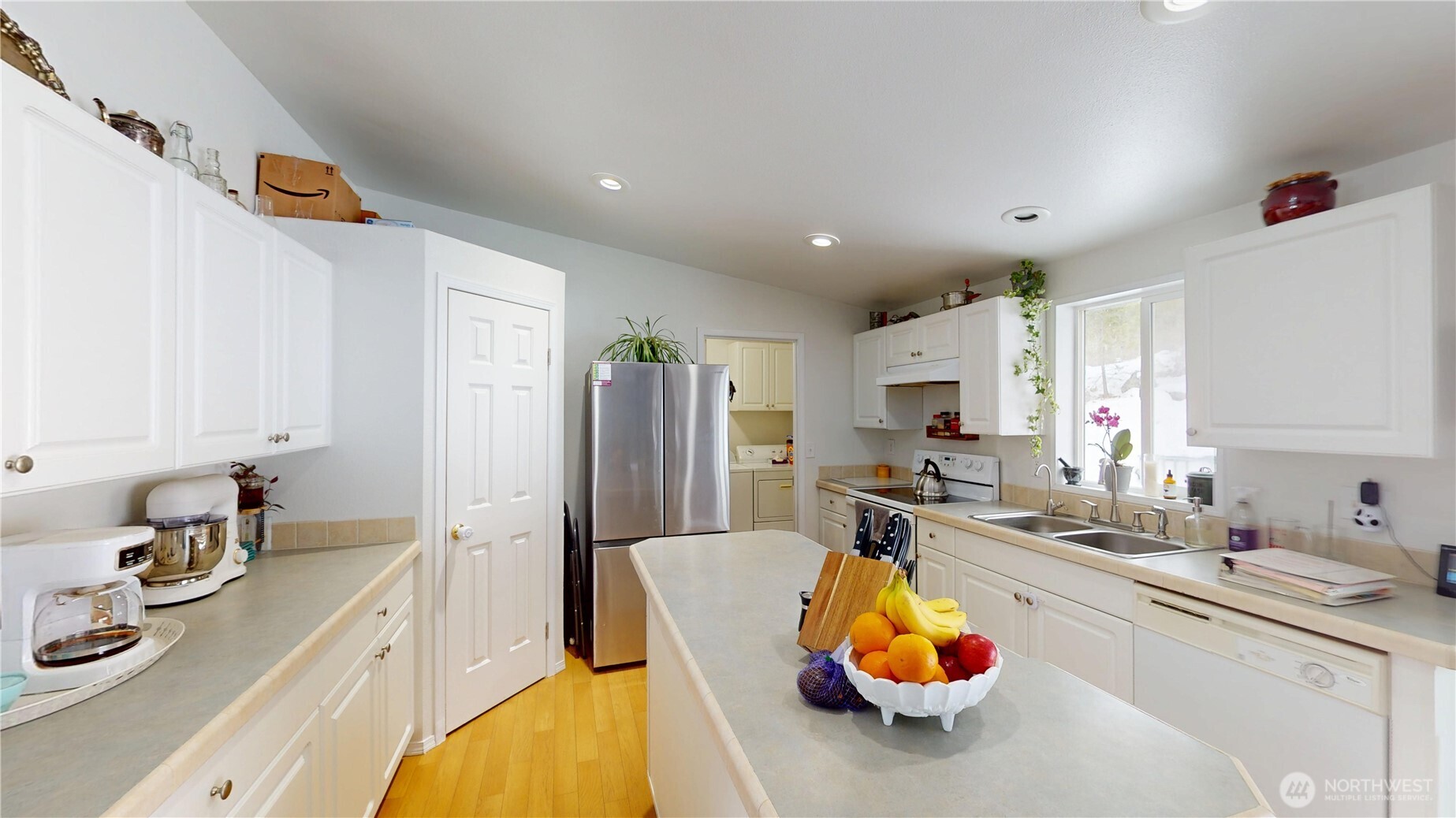 722 Aeneas Valley Road