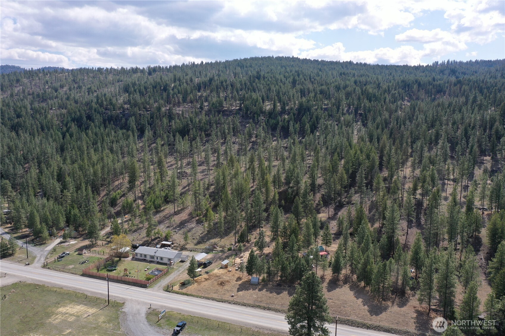 722 Aeneas Valley Road