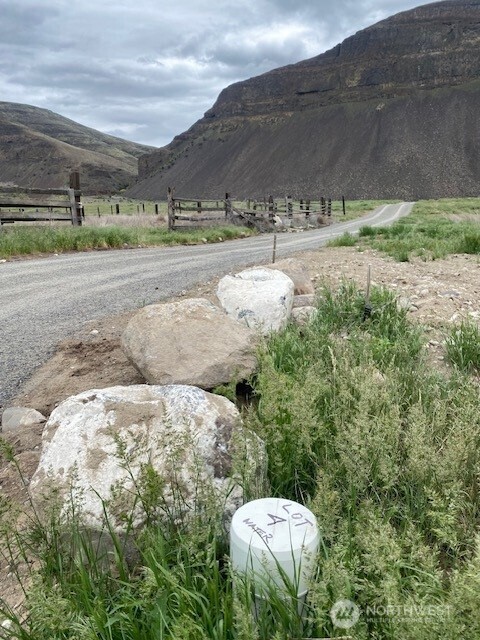 1074 Palisades Rd Lot #4