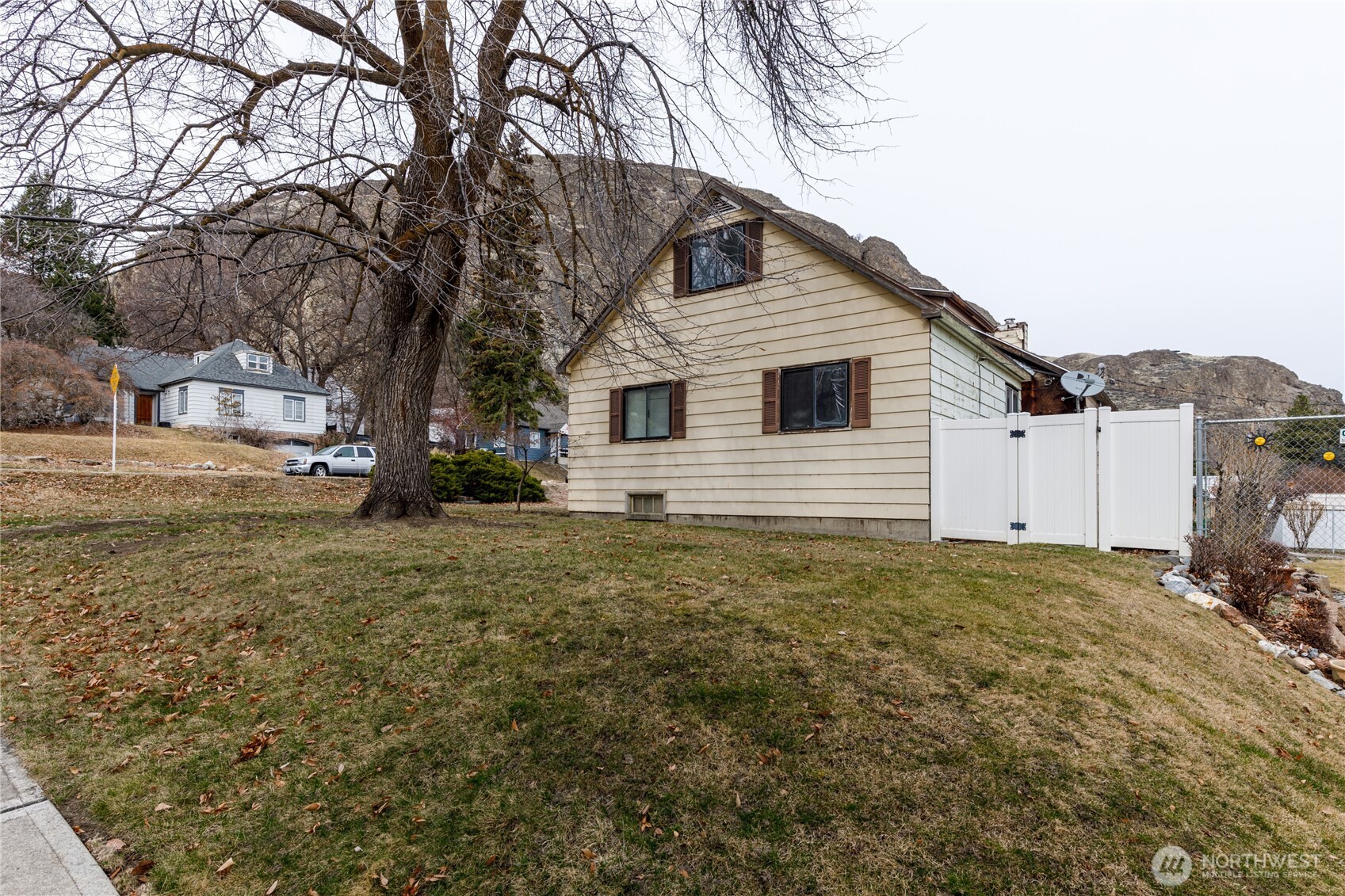 301 Ferry Avenue