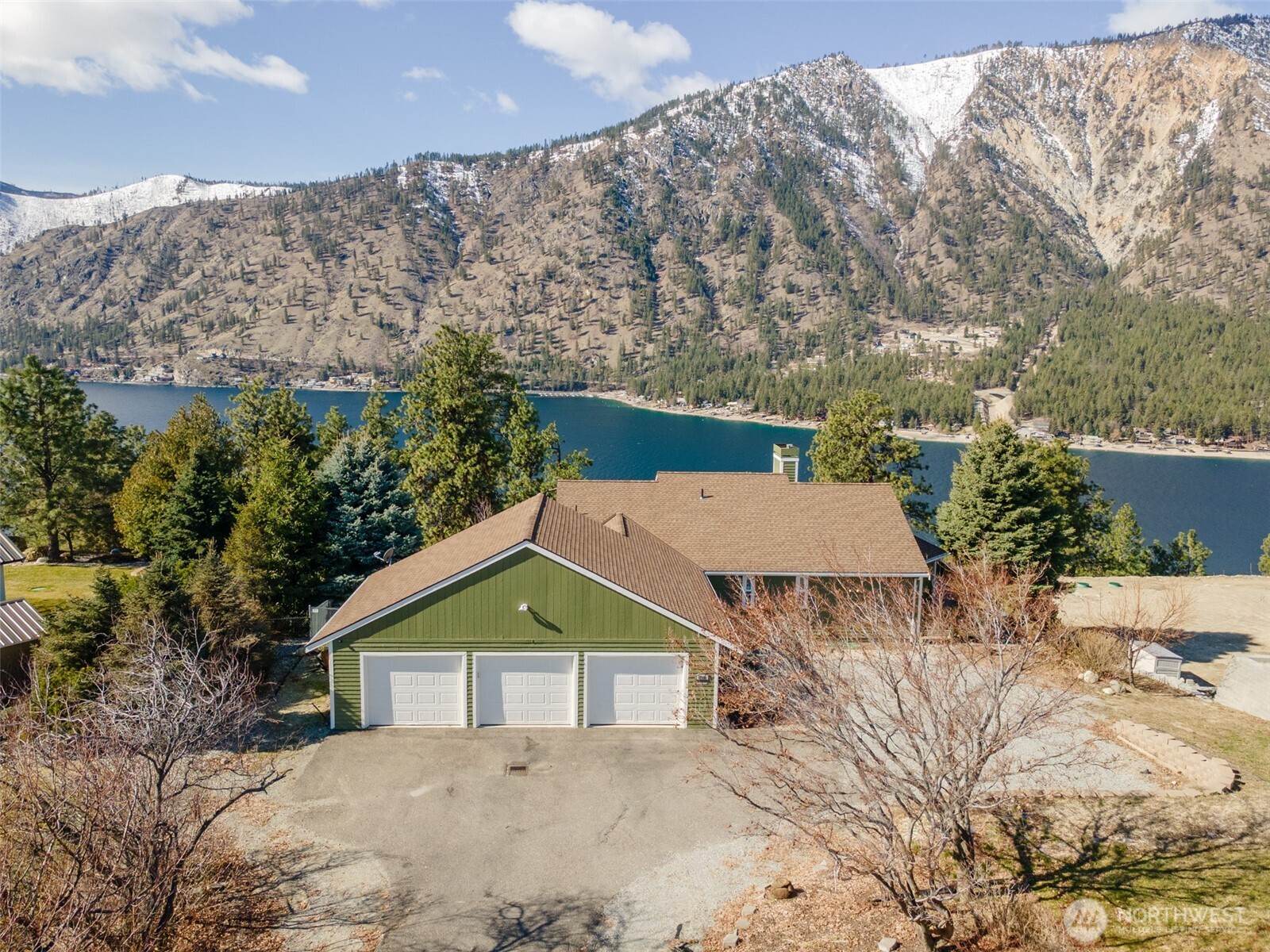 1945 Summit Boulevard