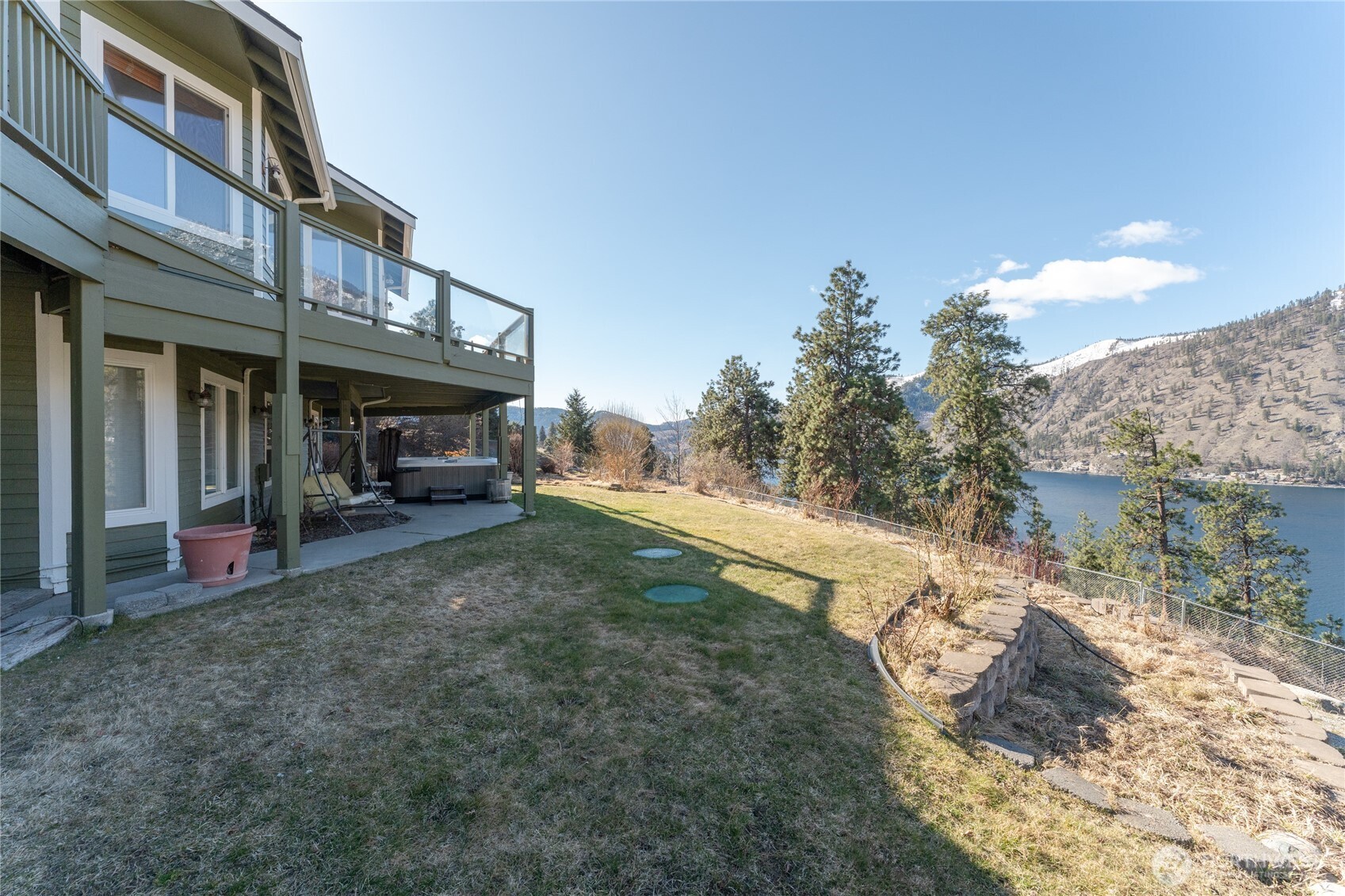 1945 Summit Boulevard