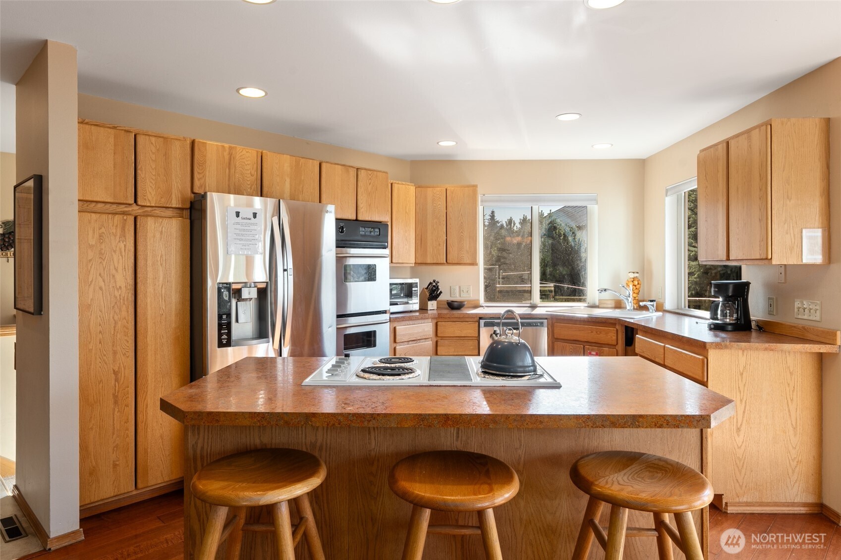 1945 Summit Boulevard